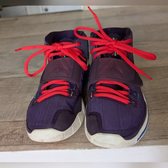 Nike Kyrie 6 Enlightenment Basketball Shoes - Picture 2 of 6